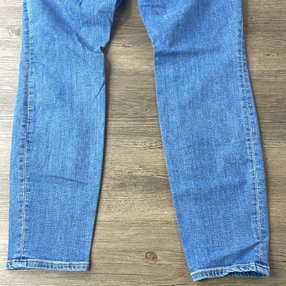 GAP Women’s Mid Rise Distressed Curvy True Skinny Jeans, size 31 - Picture 10 of 11